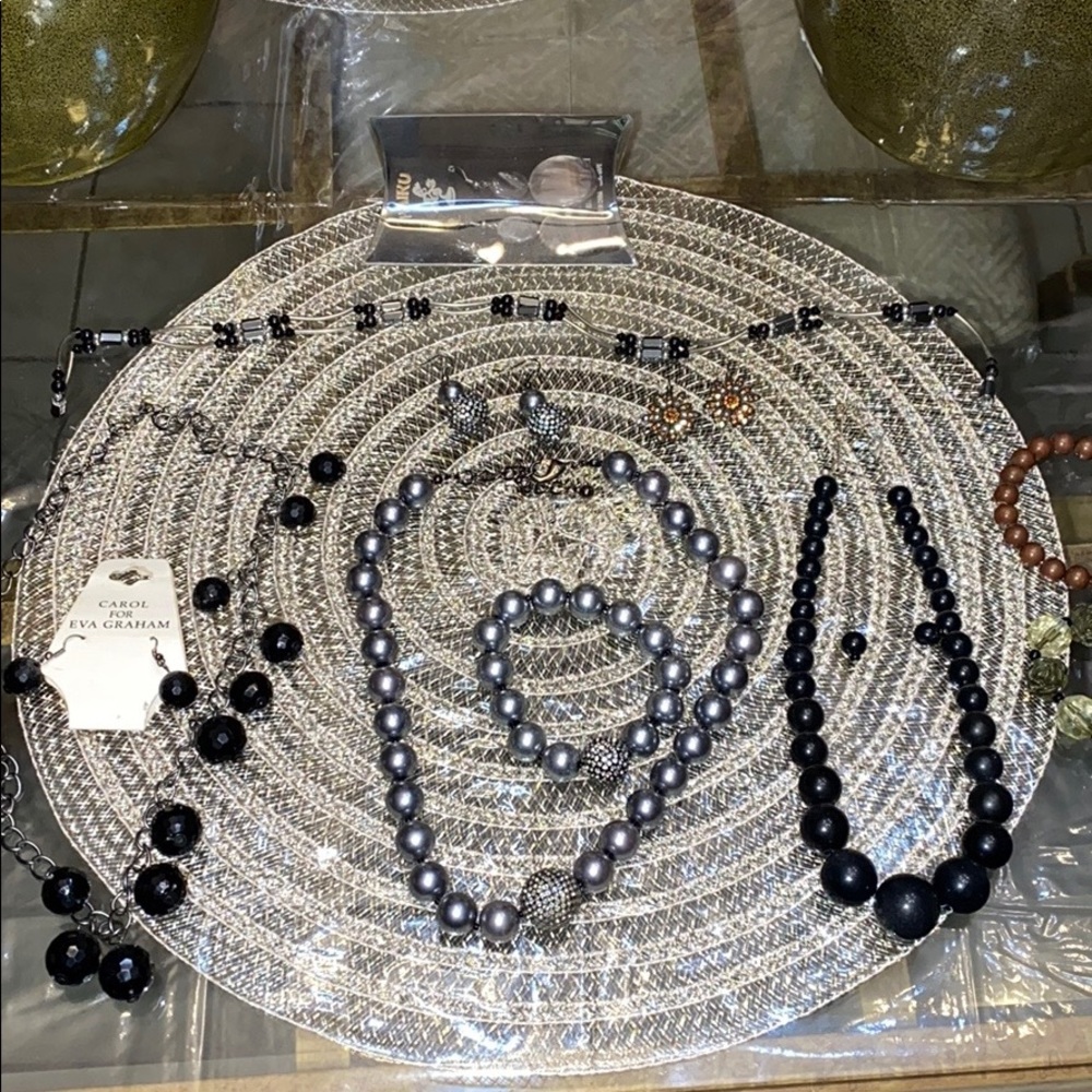 Women’s jewelry
